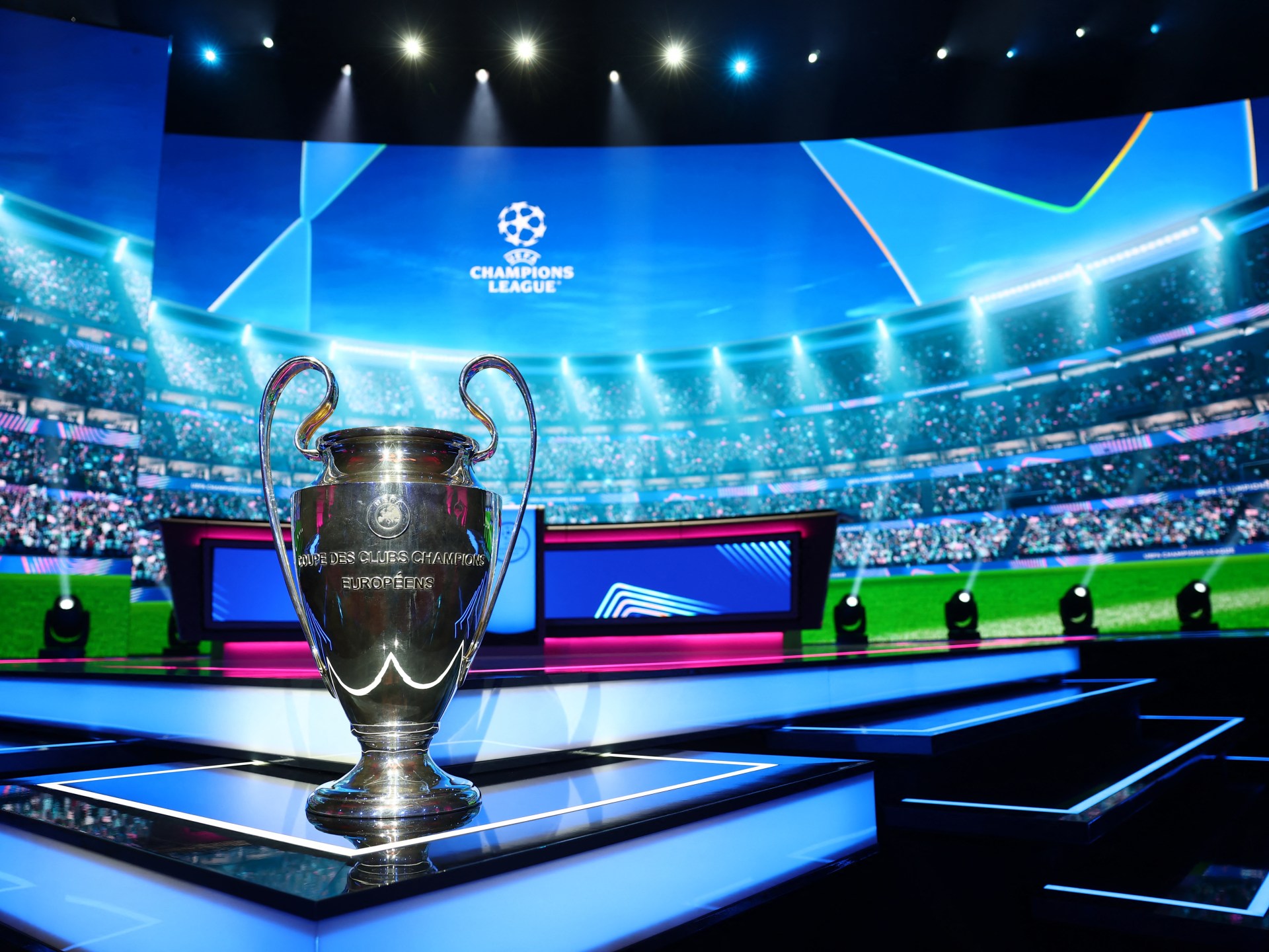 تأهل برشلونة لدوري أبطال أوروبا