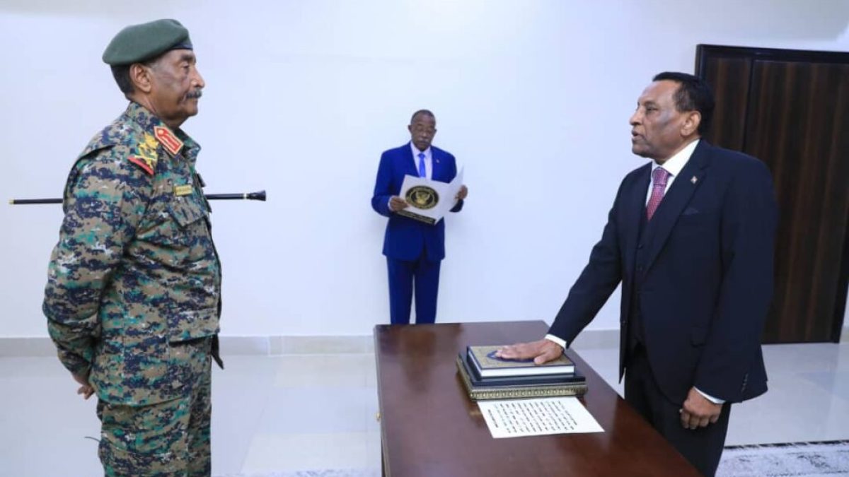 زلزال سياسي في السودان.. كامل إدريس يستعد لأكبر تعديل وزاري في “حكومة الأمل”