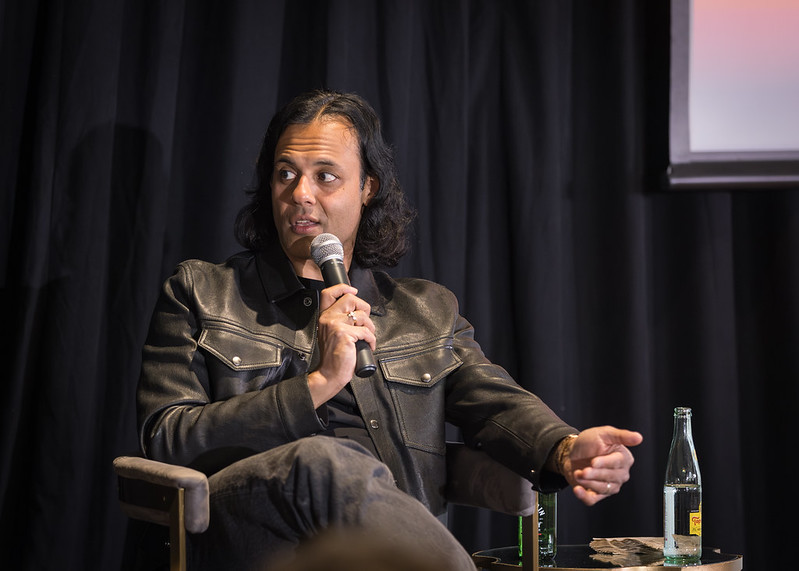 شركة “آيثر فلوكس” تقترب من نادي المليار: جولة تمويلية ضخمة لتعزيز مراكز البيانات في الفضاء