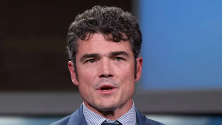 استقالة جو كينت