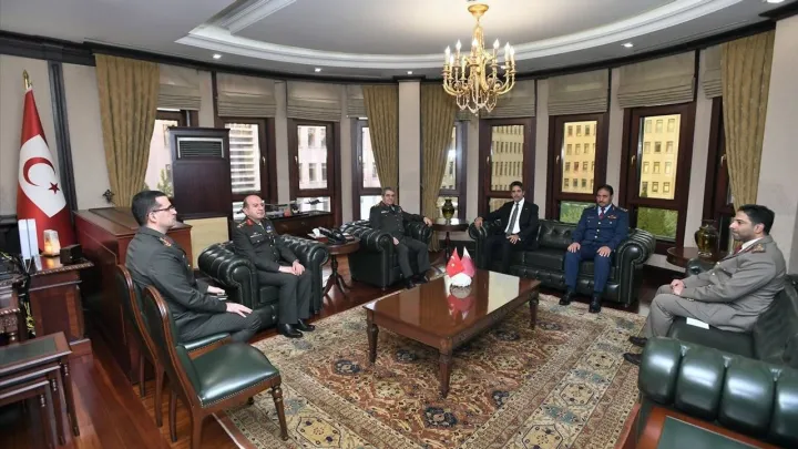 رئيس الأركان التركي يستقبل وفداً قطرياً لبحث تداعيات حادثة تحطم المروحية العسكرية