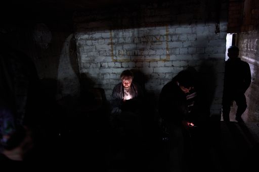 تصعيد عسكري غير مسبوق: رشقات صاروخية إيرانية تدفع الملايين للملاجئ وتل أبيب تستهدف طهران