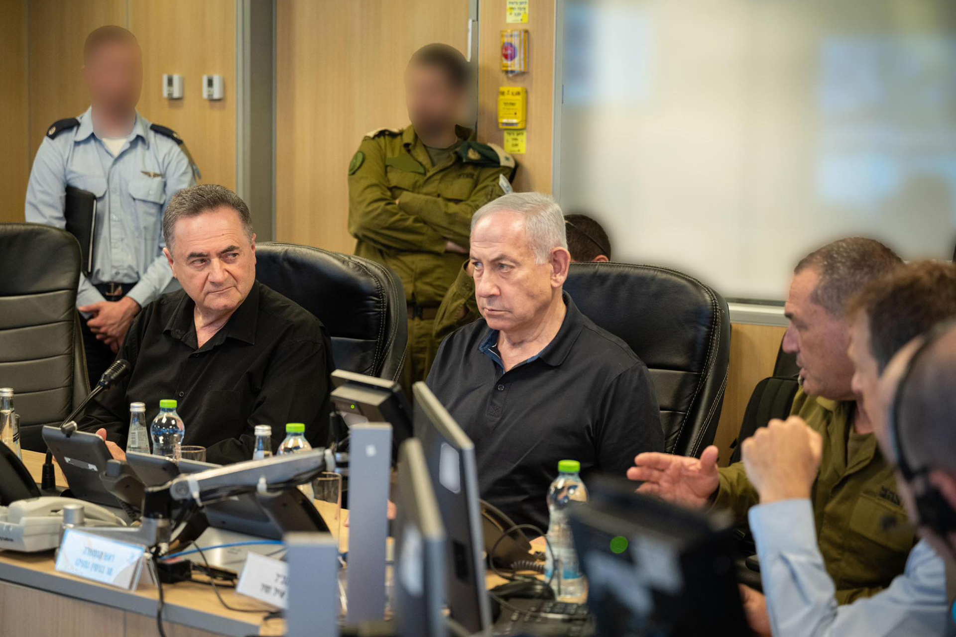 خداع أم مناورة؟ حقيقة موقف نتنياهو من المفاوضات الإيرانية واللبنانية المرتقبة