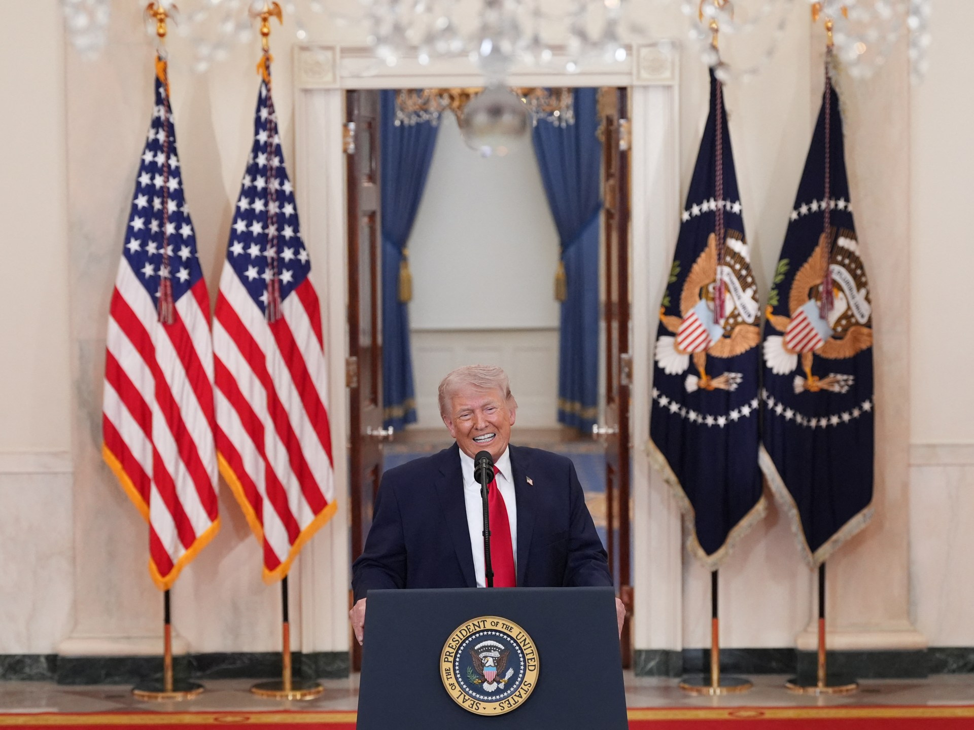 ترمب يهدد إيران