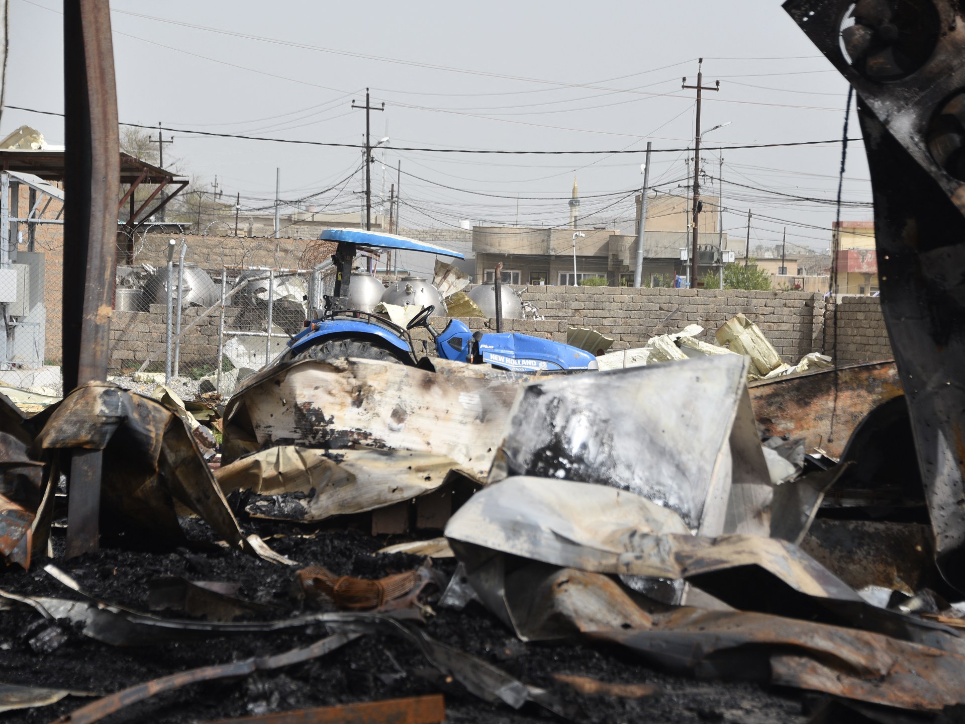 تصعيد خطير في العراق: قصف جوي يستهدف الحشد الشعبي وهجمات مسيرة تضرب قاعدة فكتوريا وأربيل