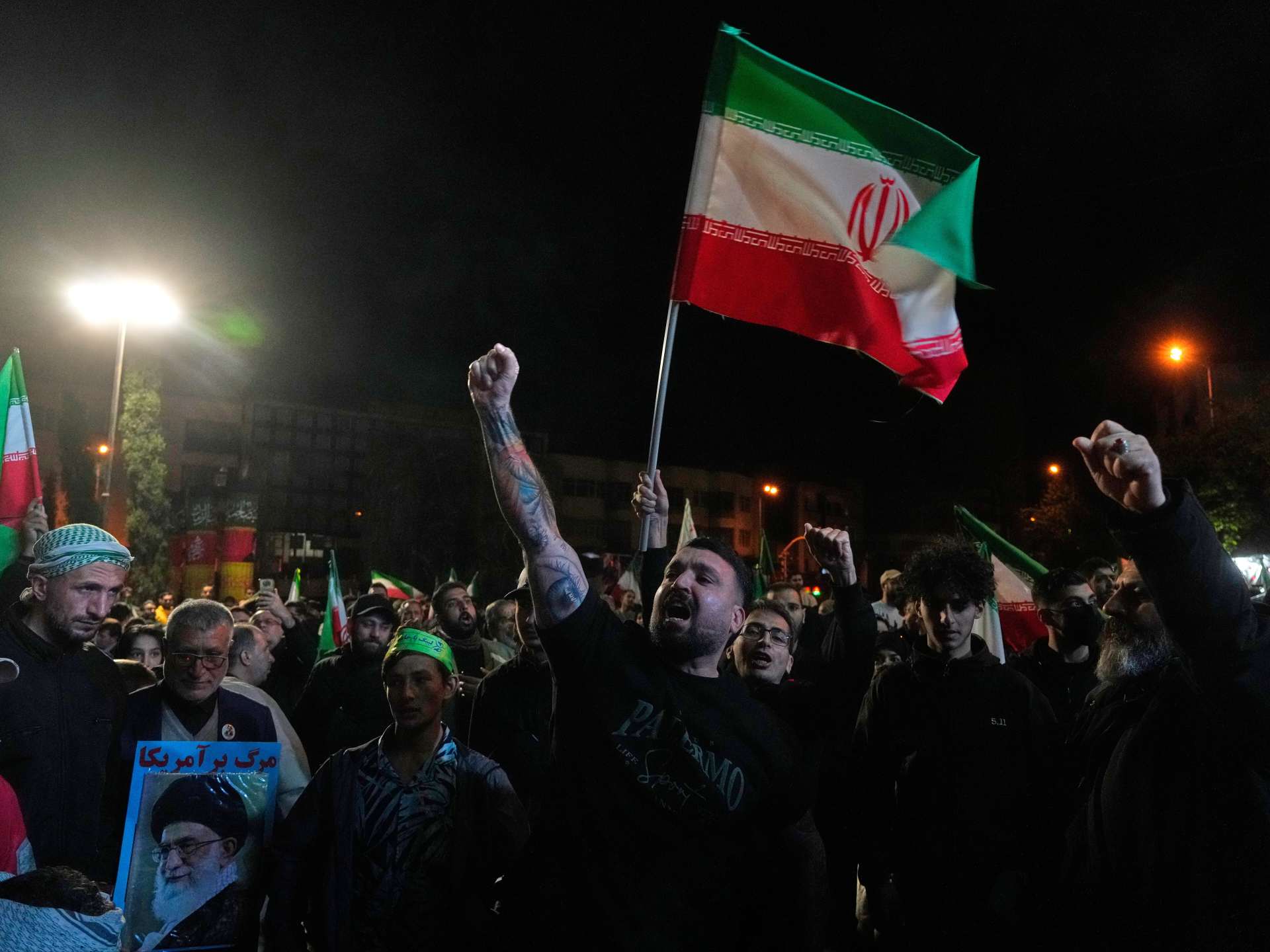 مفاجأة ترامب الكبرى: كواليس هدنة الأسبوعين بين واشنطن وطهران ومصير مضيق هرمز