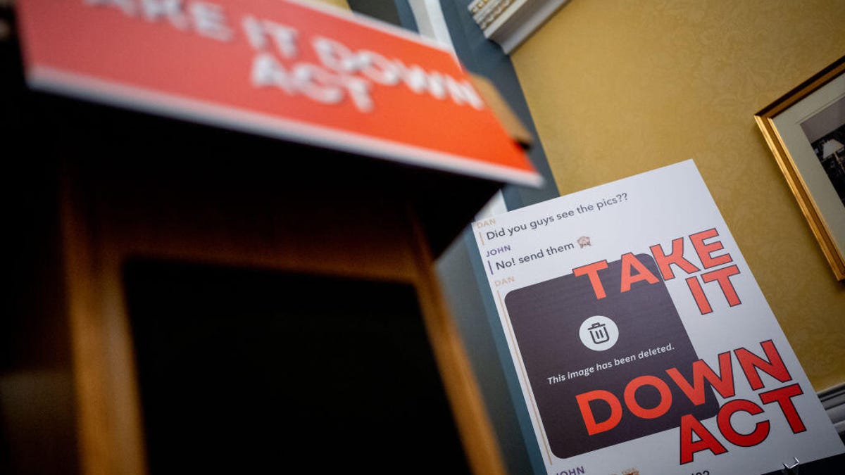 التزييف العميق والذكاء الاصطناعي