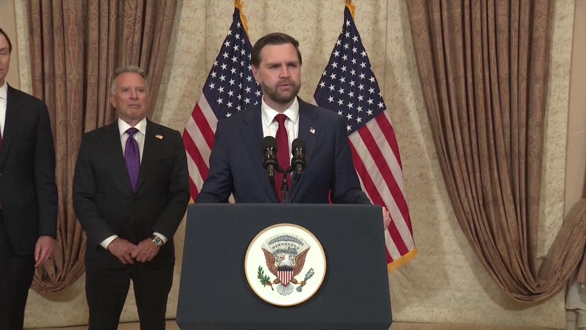 فشل ذريع للمفاوضات الأمريكية الإيرانية في إسلام آباد.. جيه دي فانس يكشف كواليس الصدام مع طهران