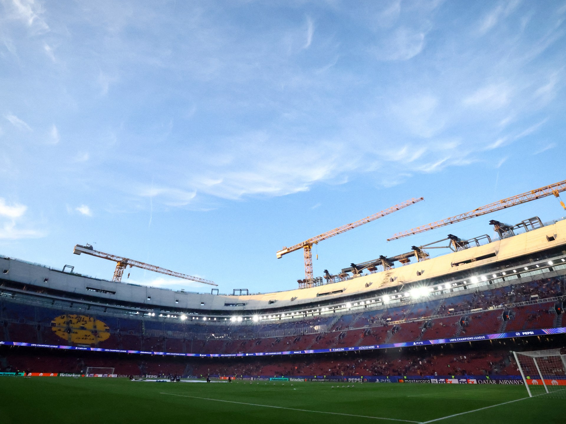 بث مباشر مباراة برشلونة وإسبانيول في الدوري الإسباني: ديربي كتالونيا لحسم الصدارة