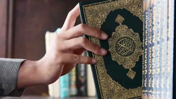 إعجاز القرآن الكريم: بين برهان الوحي وتهافت دعاوى الخصوم